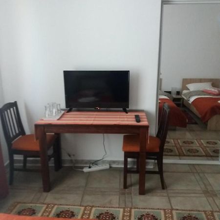Cazare Neu-Arad Autostrada Appartement Buitenkant foto