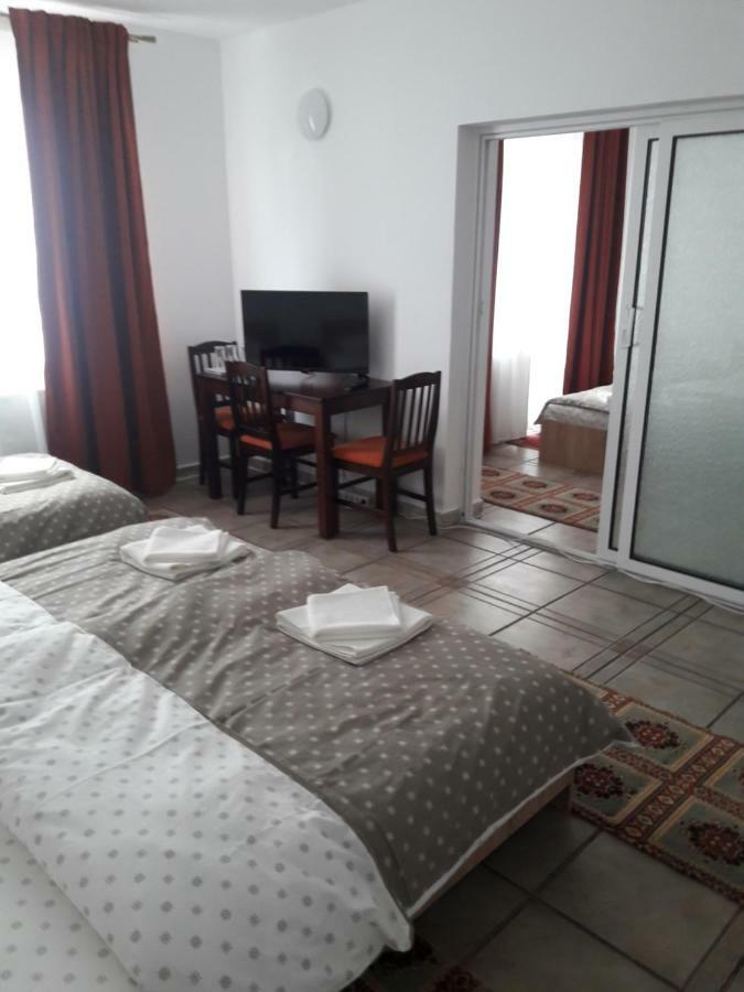 Cazare Neu-Arad Autostrada Appartement Buitenkant foto