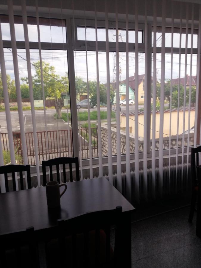 Cazare Neu-Arad Autostrada Appartement Buitenkant foto